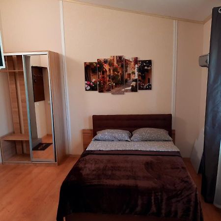 Studio Apartments In Center Mini 5 Поверх Без Ліфту Ivano-Frankivsk Eksteriør bilde