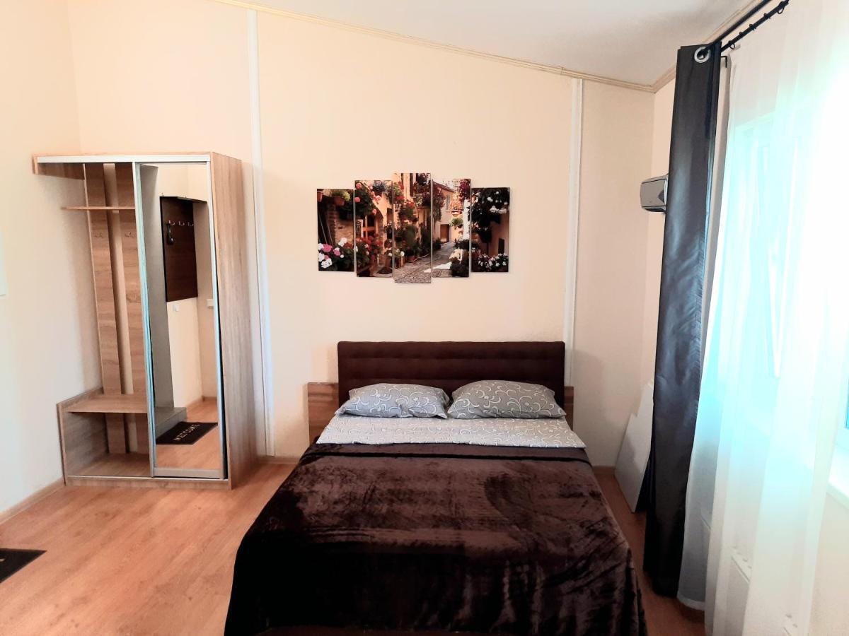 Studio Apartments In Center Mini 5 Поверх Без Ліфту Ivano-Frankivsk Eksteriør bilde